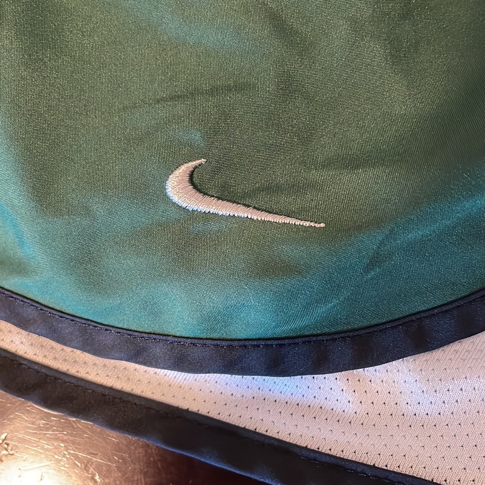 Nike Dri-fit Green Running Short Girl's Size Small - Picture 2 of 3